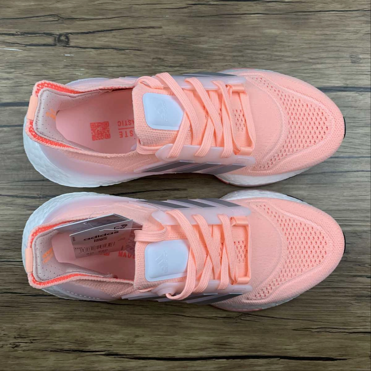 Adidas UltraBoost 22 Vibrant Pink HR1030 Support Base