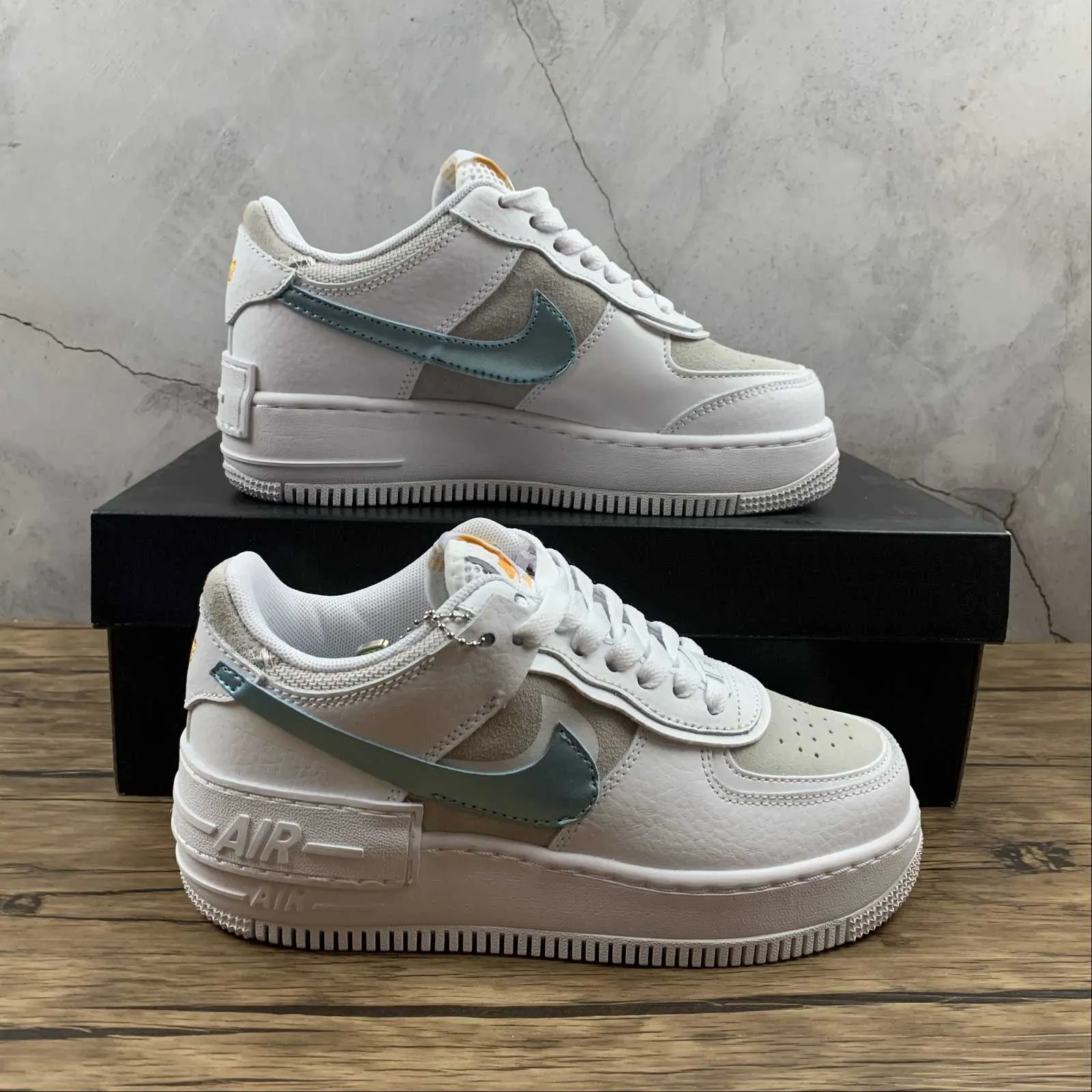 Air Force 1 Shadow White Glacier Ice-Vast Grey DA4286-100 Home Style Flexible Grip