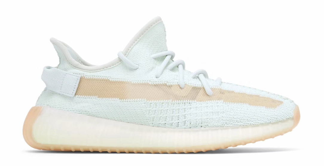 Port Run Autumn Ready YEEZY 350 V2 HYPERSPACE