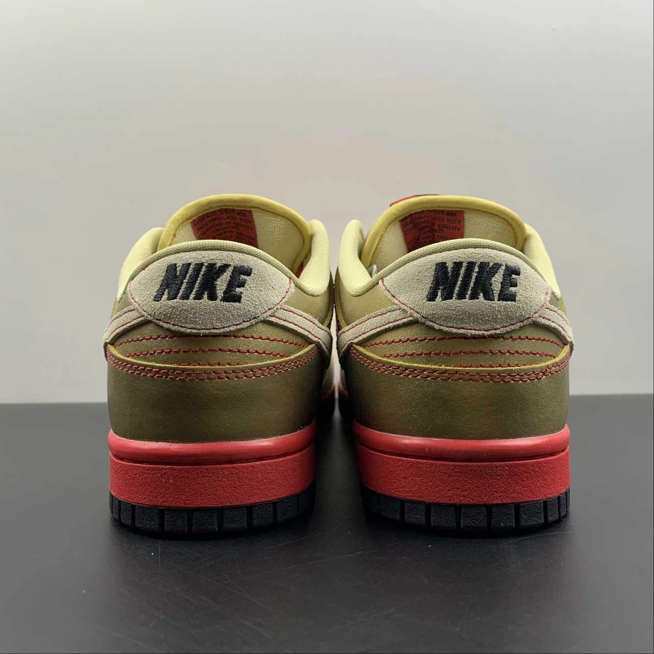 Easy Steps SB Dunk Low Pro Money Cat Golddust Gold Metallic 304292-771