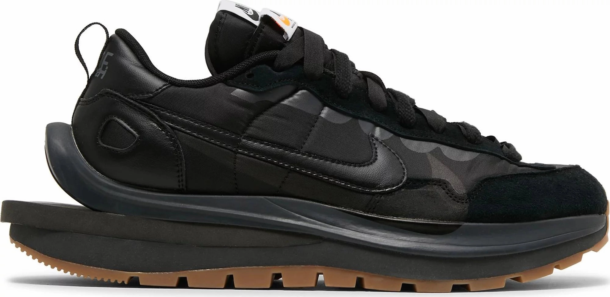 evening runs Comfort Topline Nike Sacai VapourWaffle Black Gum