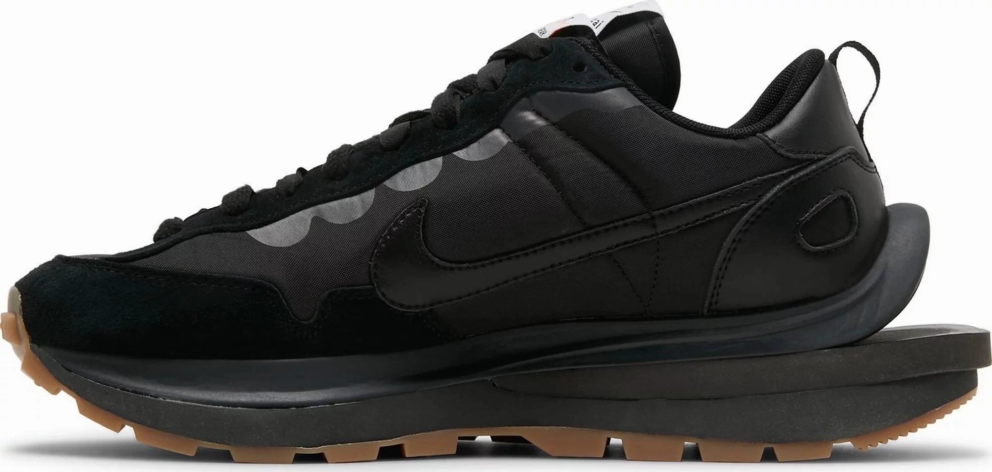 Rocker sole Nike Sacai VapourWaffle Black Gum