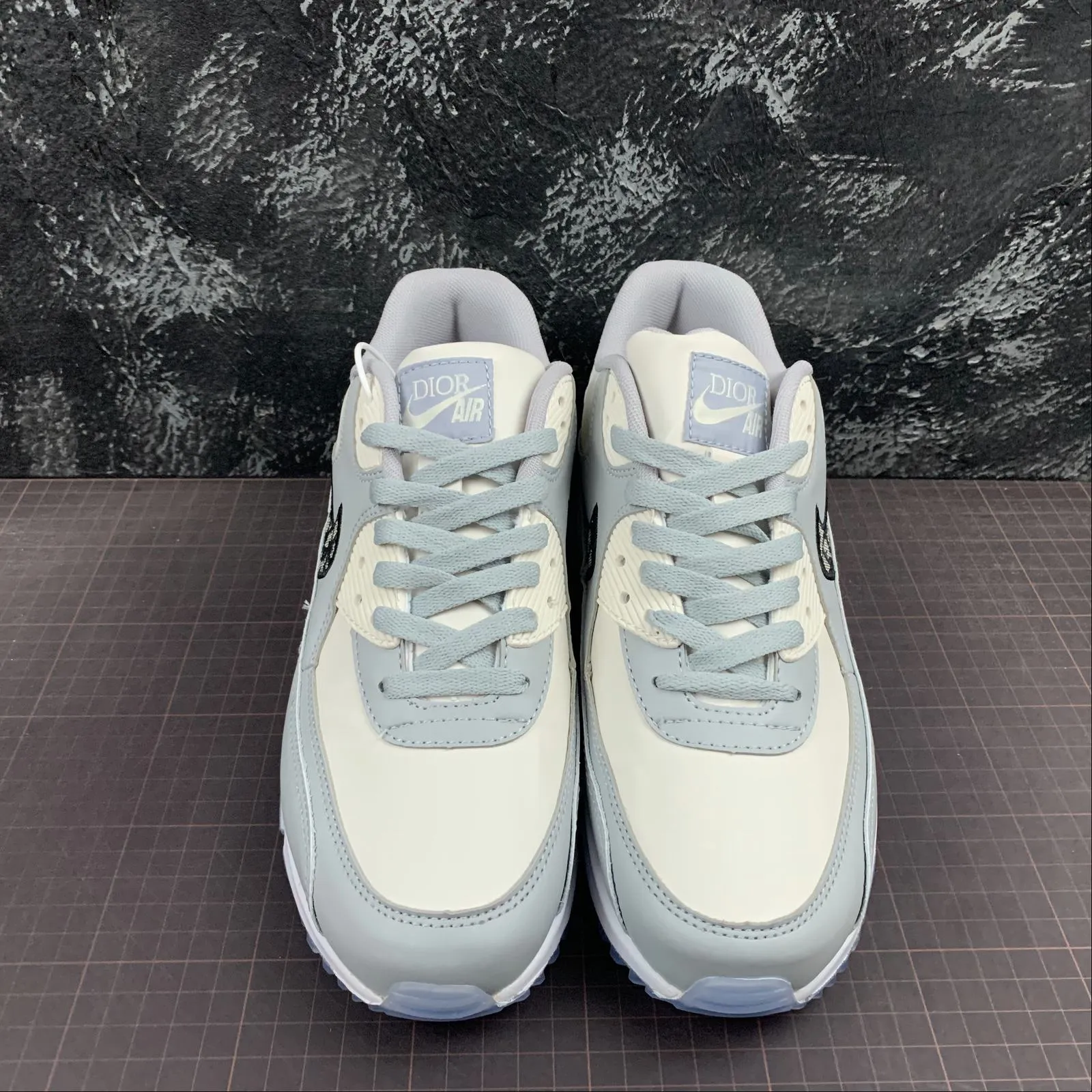 Dior x Air Max 90 Wolf Gray Sail Photon Dust White CN8607-002 All - Surface