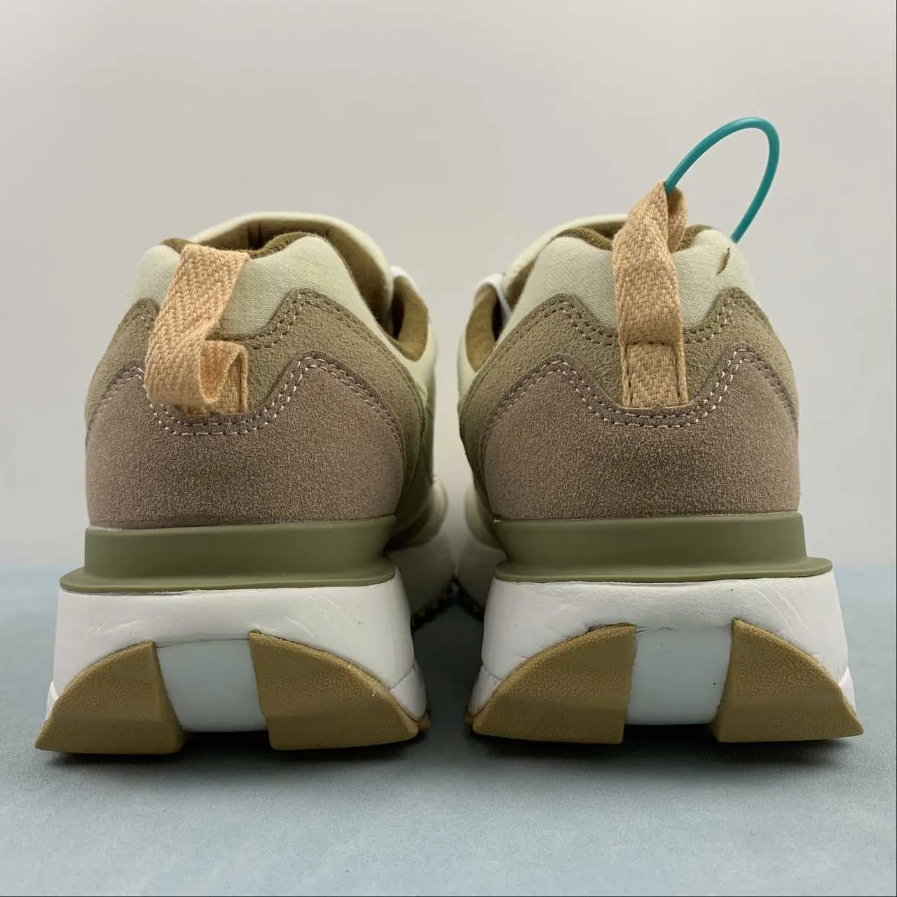 Air Max Dawn Coconut Milk Citron Tint DQ5074-182 Adaptable to different running styles running in a volleyball court area shoes