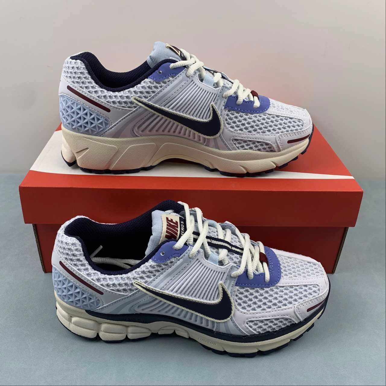 Zoom Vomero 5 Light Blue White Obsidian University Red Black FV8111-451 Supportive Fit Well Padded