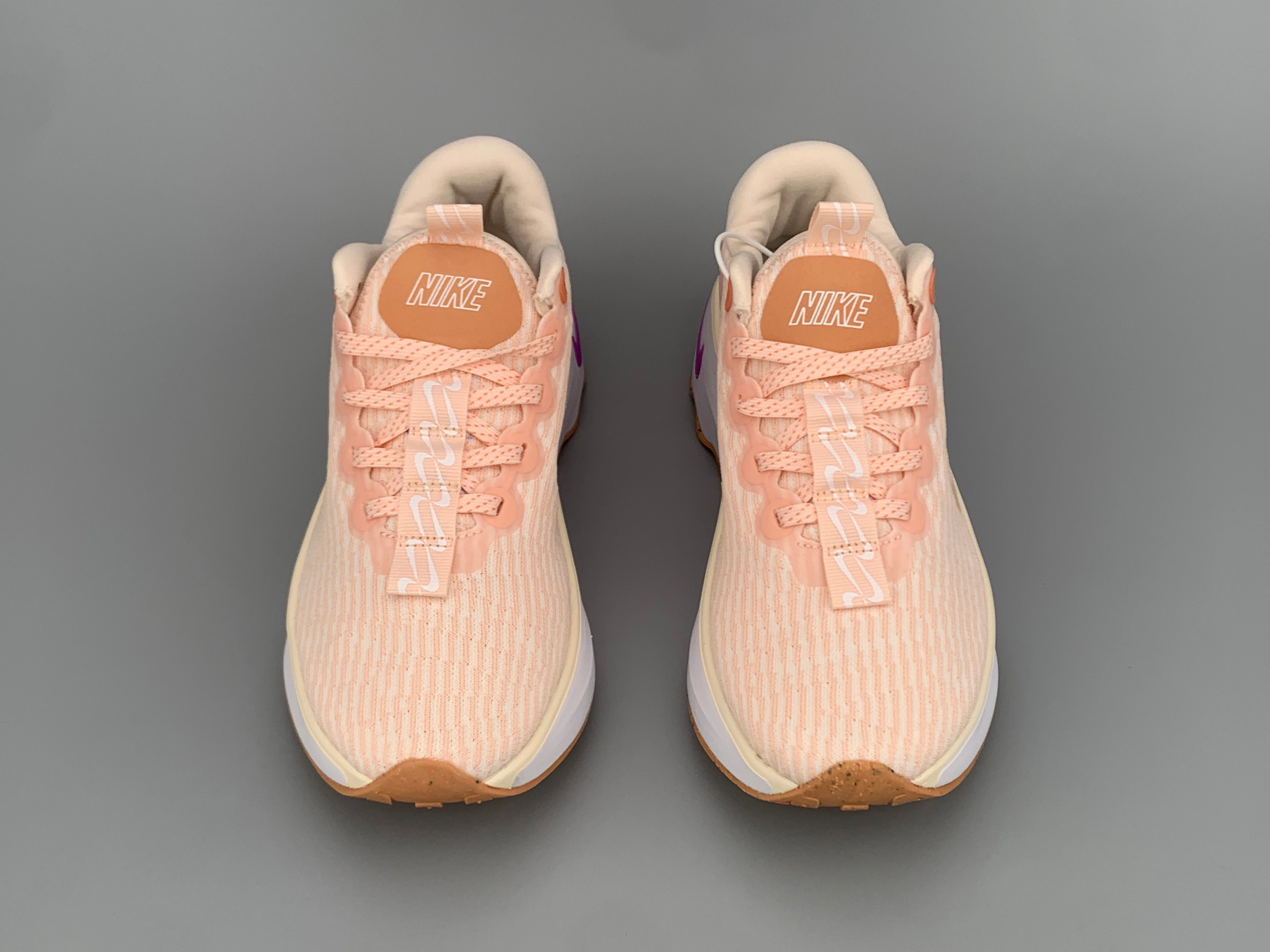 Flexible Cushion Nike Motiva Guava Ice Summit White Fuchsia Dream DV1238-800