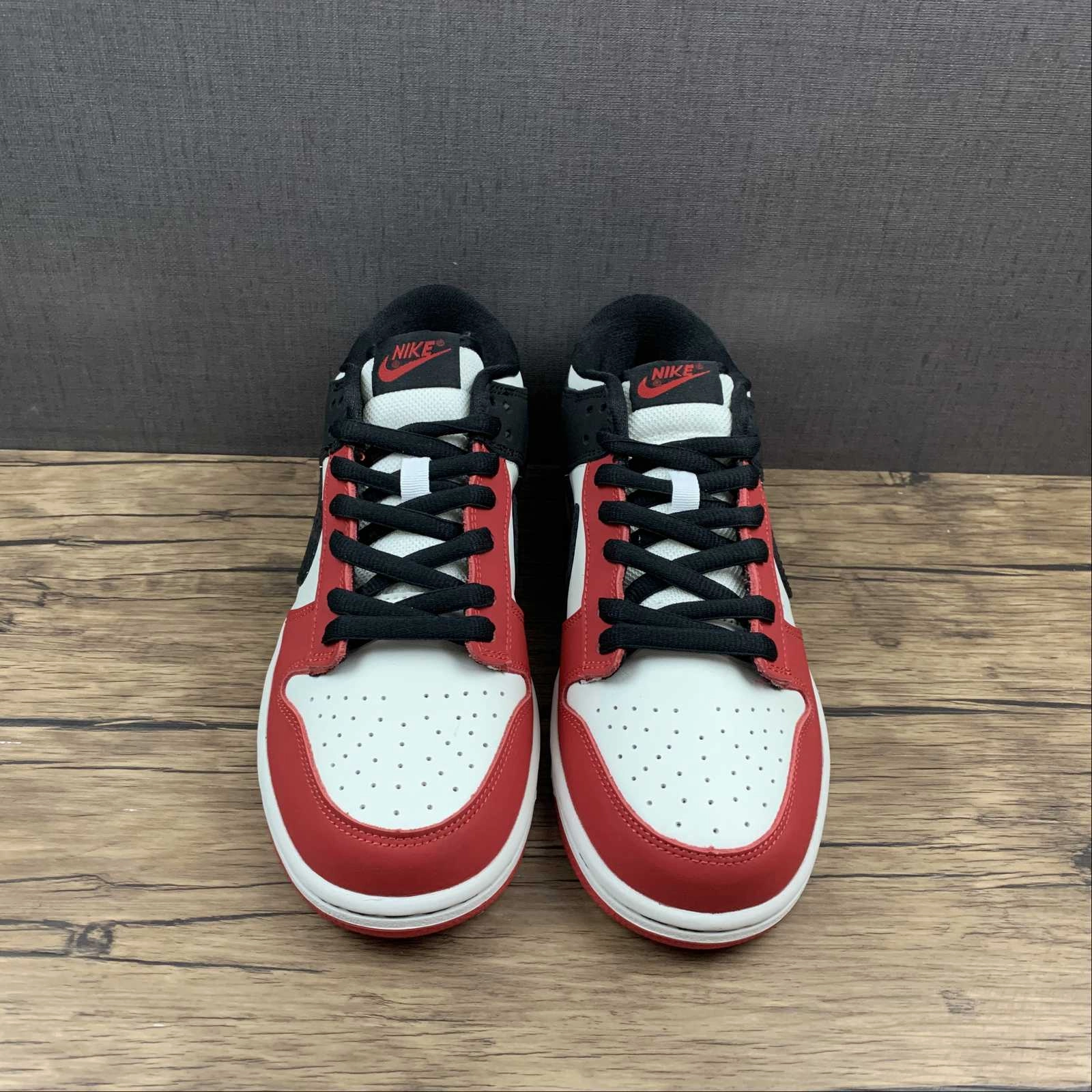 SB Dunk Low University Red White Black Shoes 854866-020 Breathable Airflow Channels Ankle Cushioning