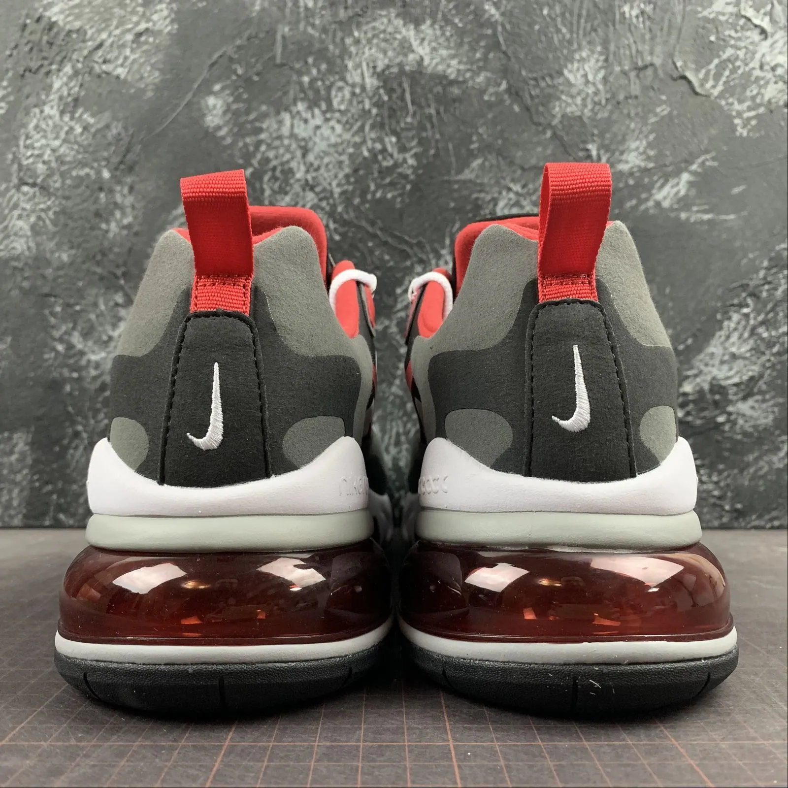 heel - support - mechanism - firmness shoes pre - run stretch Air Max 270 React Black University Red-White CI3866-002