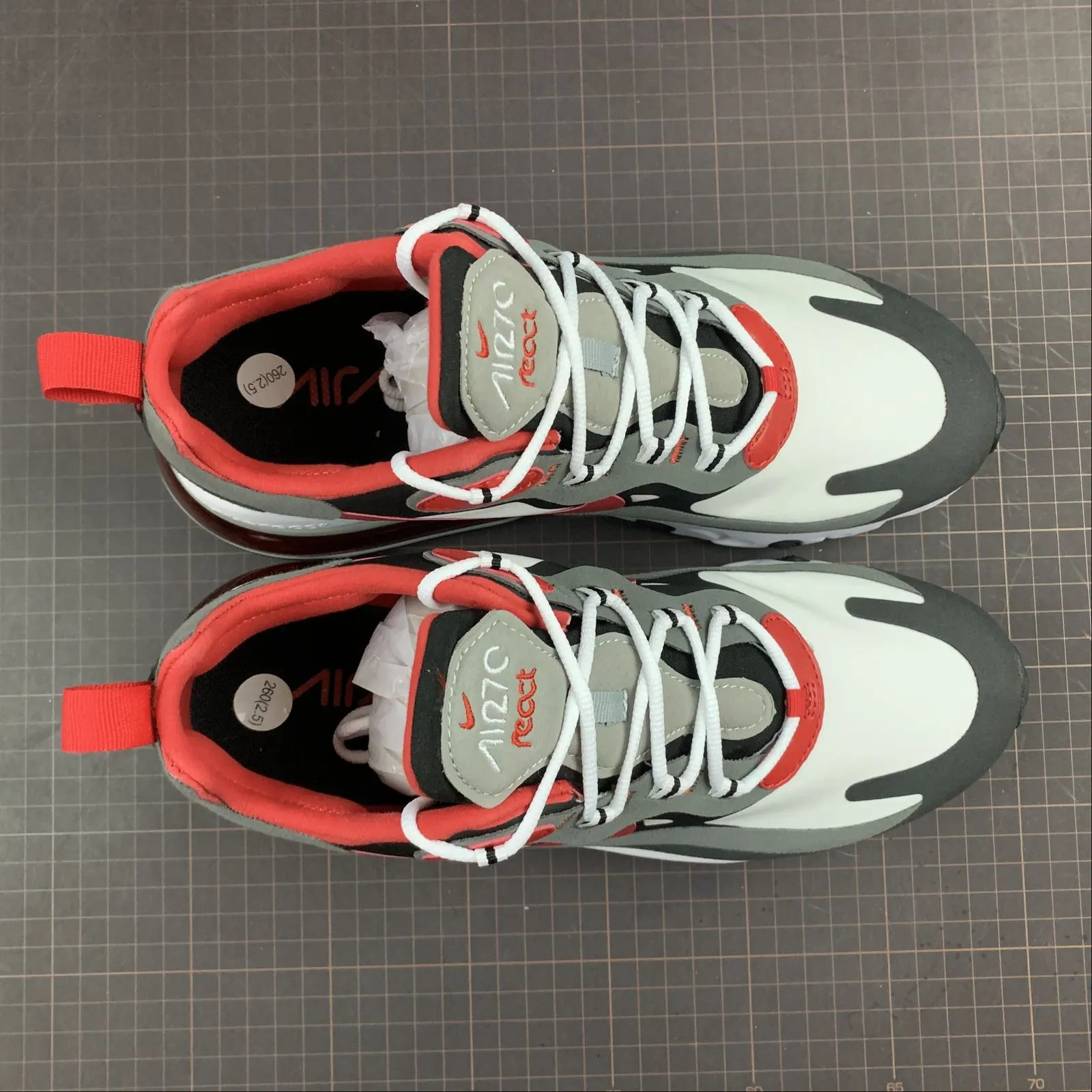 odor - control - technology - effectiveness shoes performance - optimized shoes Air Max 270 React Black University Red-White CI3866-002