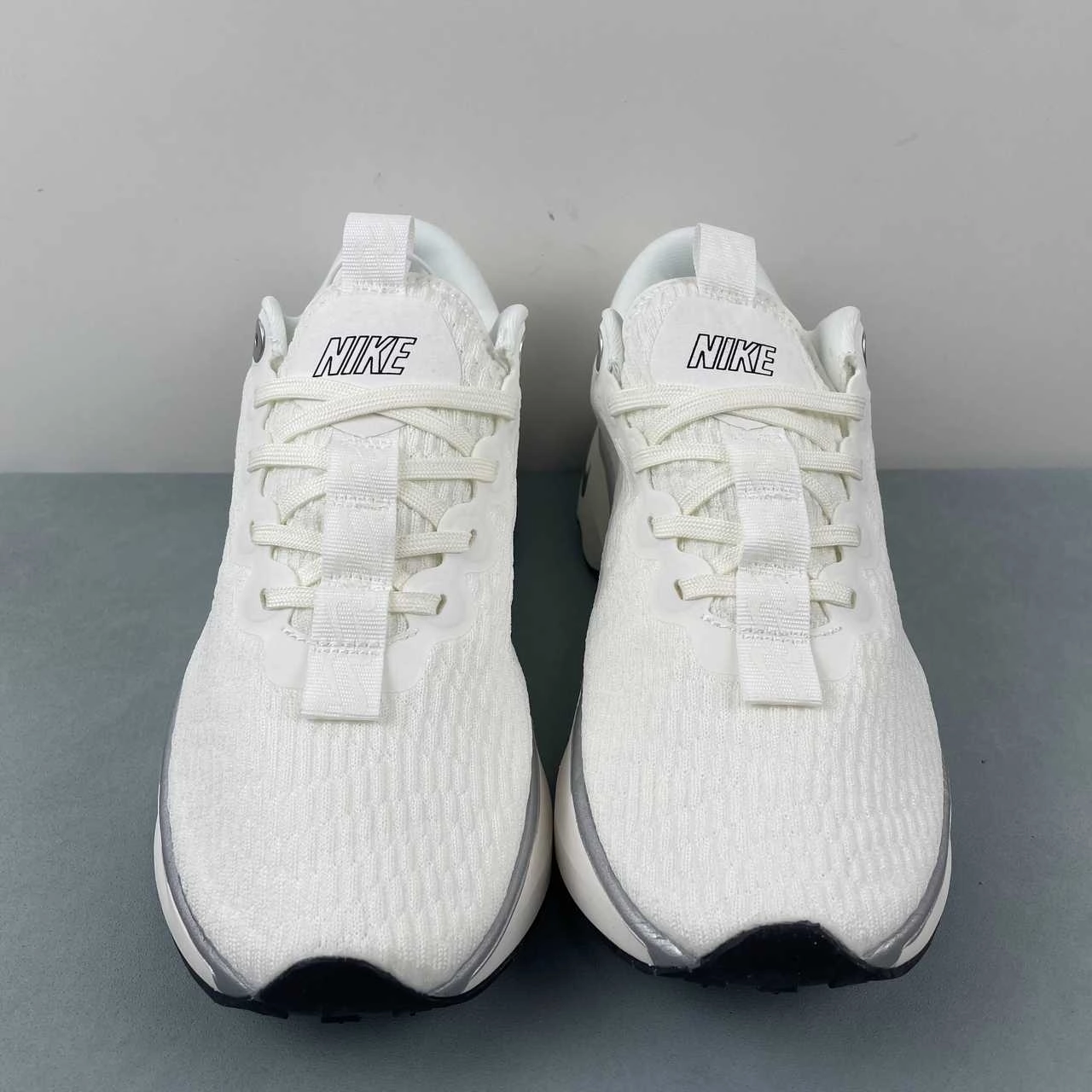 for running high - end running shoes Nike Motiva Premium Summit White Black DV1238-103