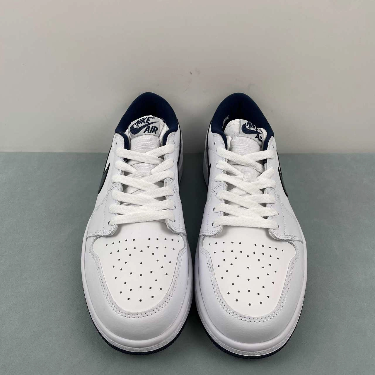 Lateral Support Air Jordan 1 Retro Low 85 White Metallic Navy FB9933-141