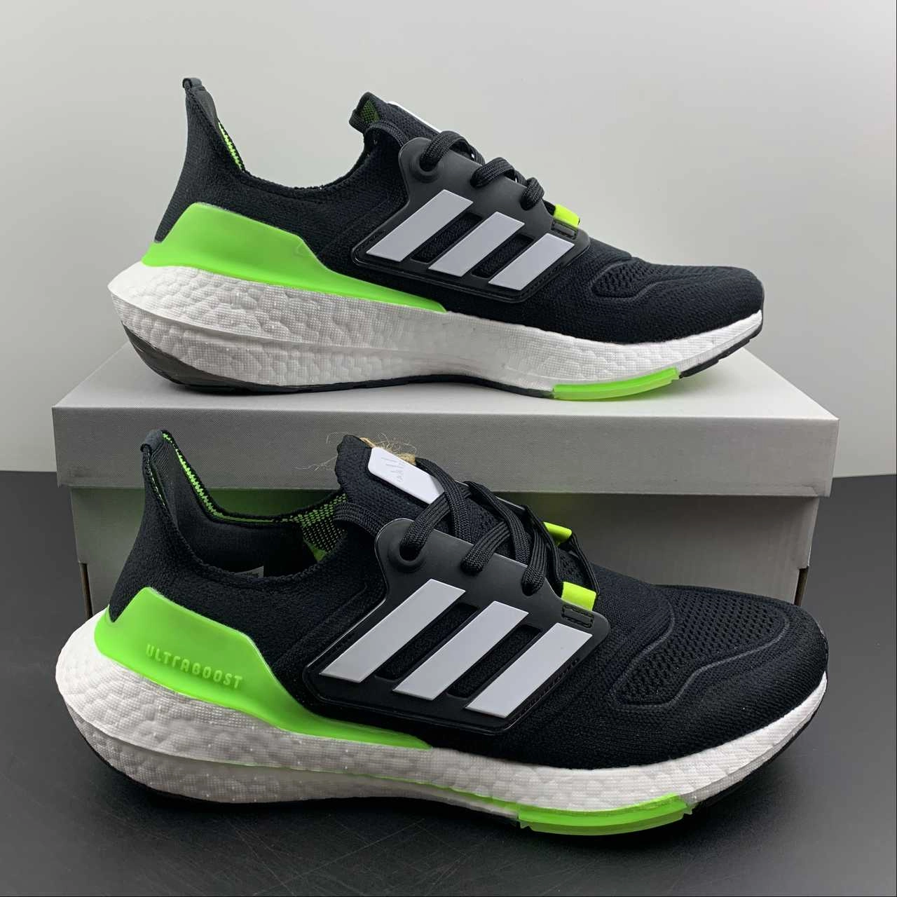 Adidas UltraBoost 22 Black White Green GX6640 Anti Friction Lining