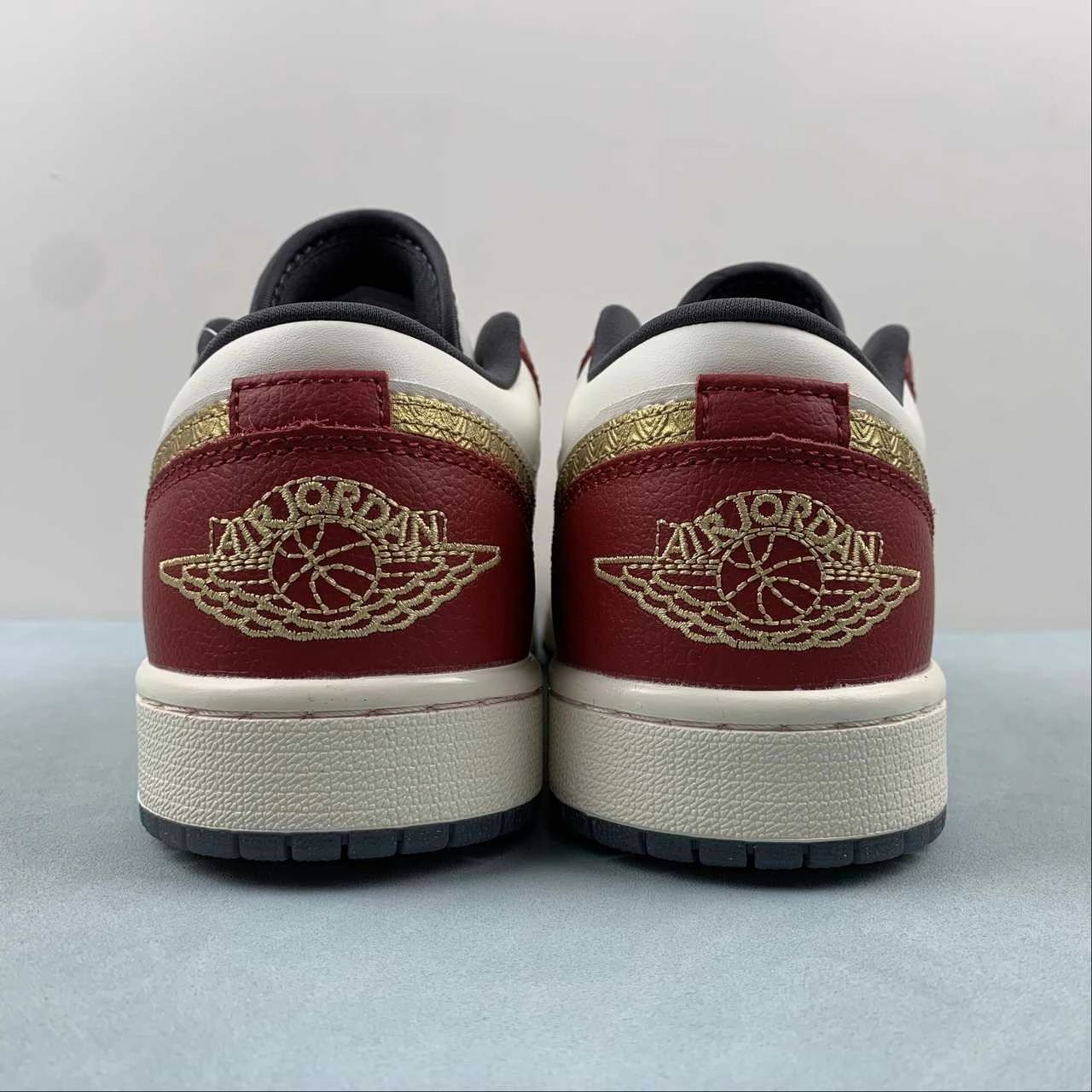 Air Jordan 1 Low SE Sail Metallic Gold Grain Dark Team Red FJ5735-100 Comfort Heel