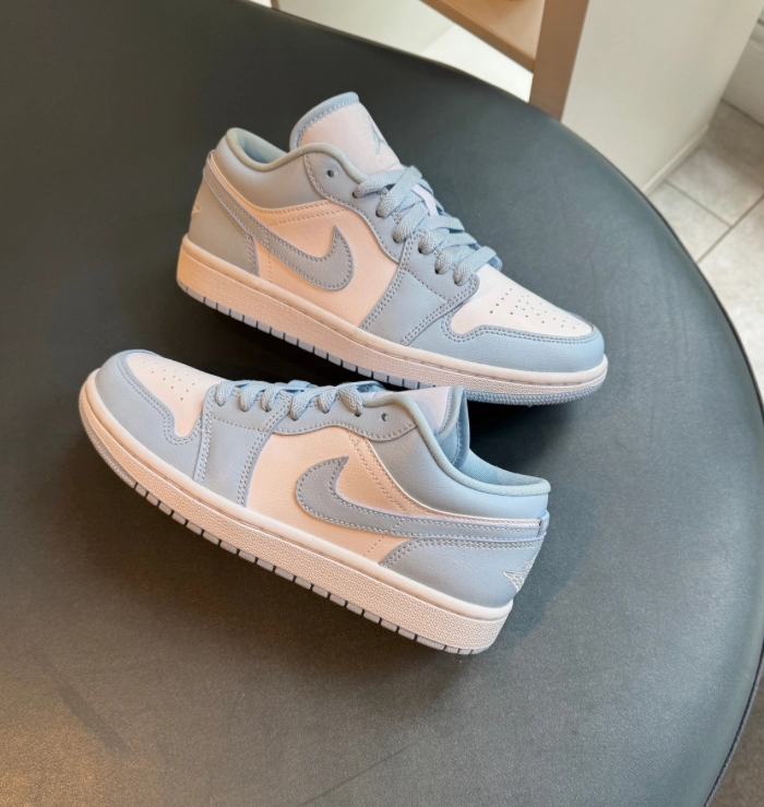 Ventilation Ports Design Ultra Cushioned Collar Nike Air Jordan 1 Low Aluminum (W)