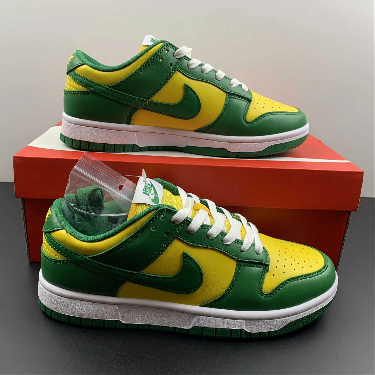 Pressure Relief Stylish Fit SB Dunk Low SP Brazil Varsity Maize Pine-Green CU1727-700