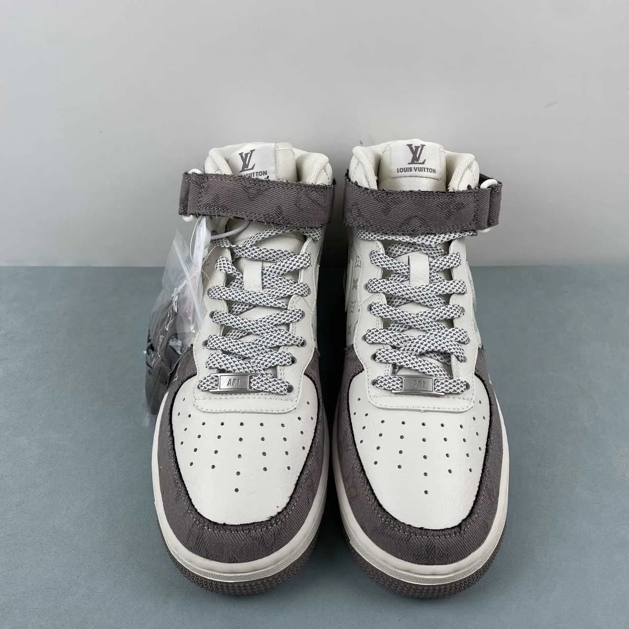 Air Force 1 07 Mid LV Off White Grey Brown DQ7688-300 Fire Walk