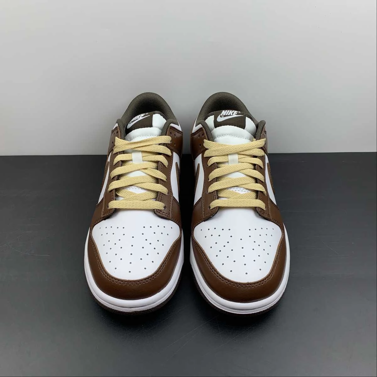 SB Dunk Low White Brown DD1391 168 Airflow Venting Slip Resistant Traction