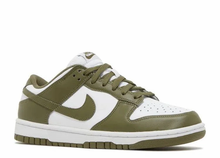 Training Sneakers Long Walks Nike Dunk Low Medium Olive (W)