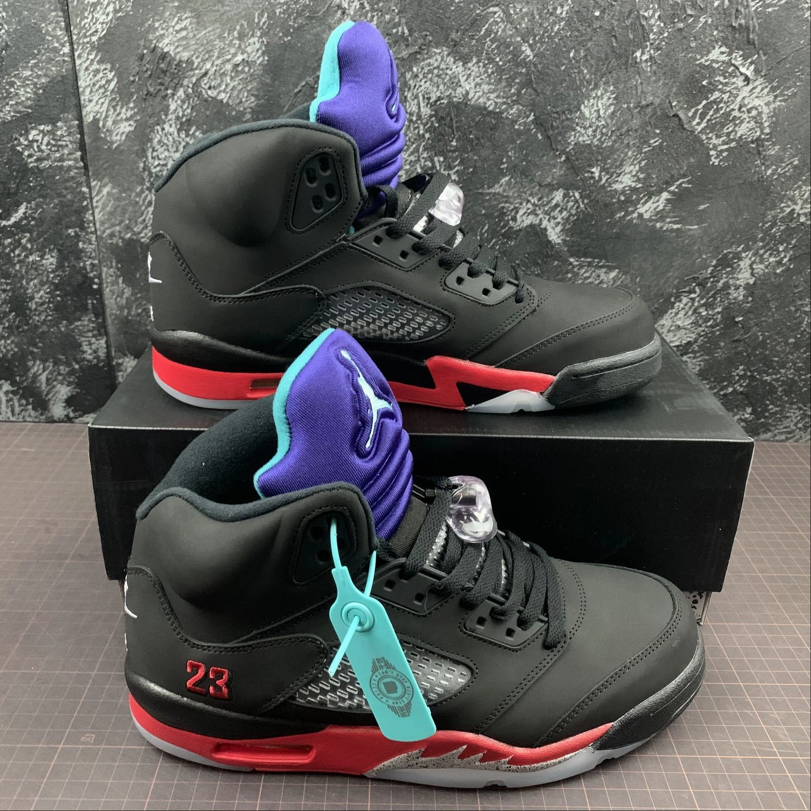 Responsive Midsole Air Jordan 5 Retro Top 3 CZ1786-001