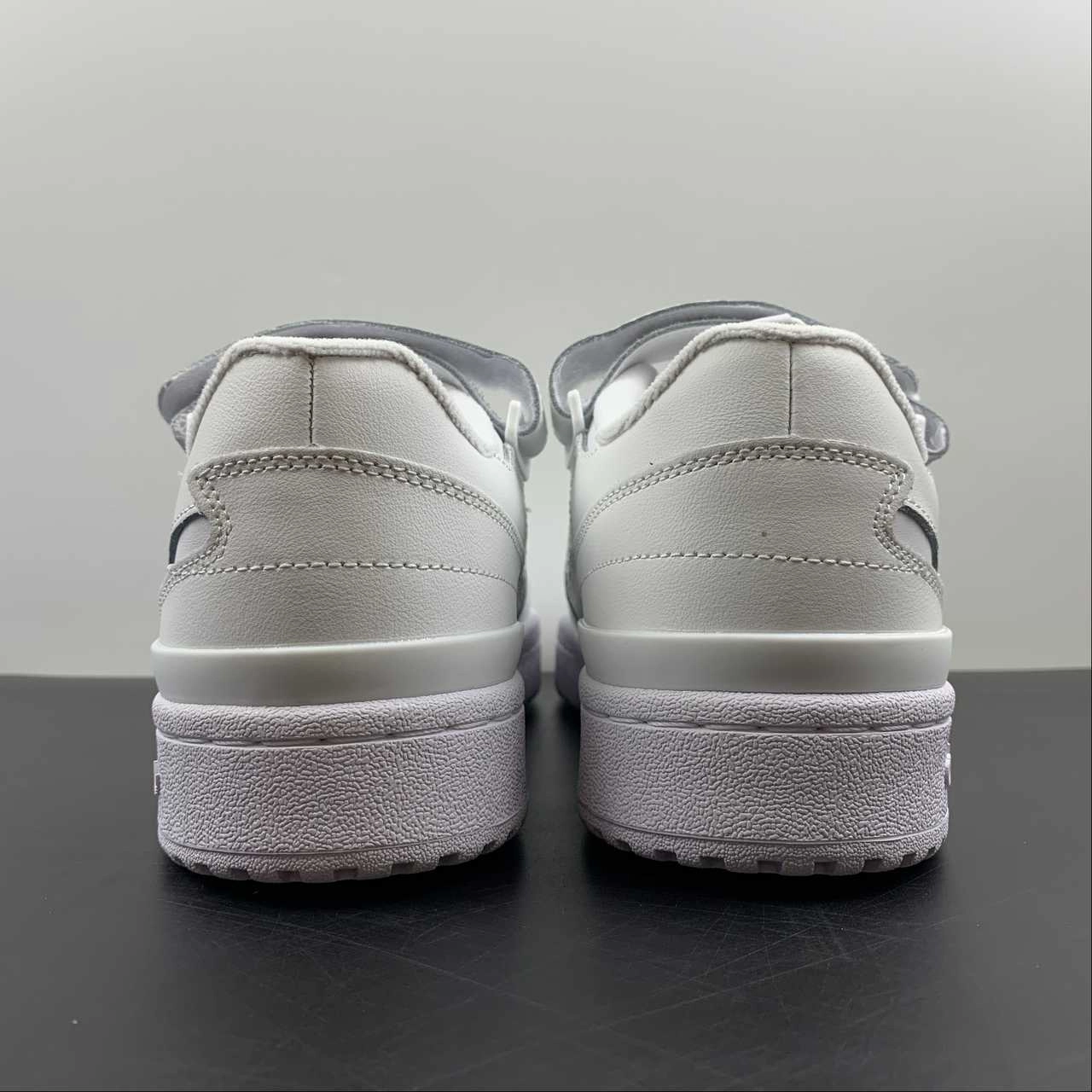 Neutral Footwear Dynamic support Adidas Forum Low White White