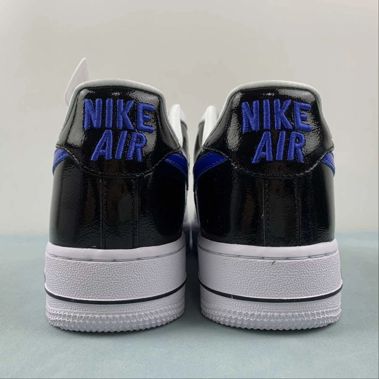Air Force 1 07 Low Essencial Game Royal Black White DQ7570-400 Foot Ease Spring Days