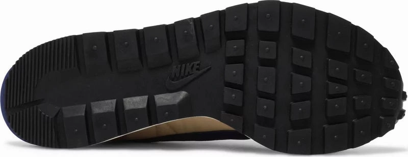 padded tongue shoes Track and field supply Nike Sacai VapourWaffle Sesame Blue Void