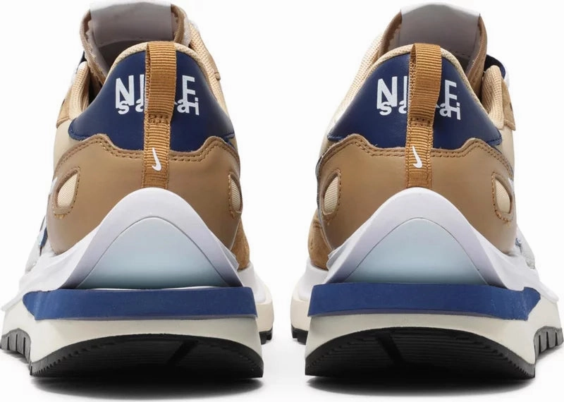 shoe polish Nike Sacai VapourWaffle Sesame Blue Void