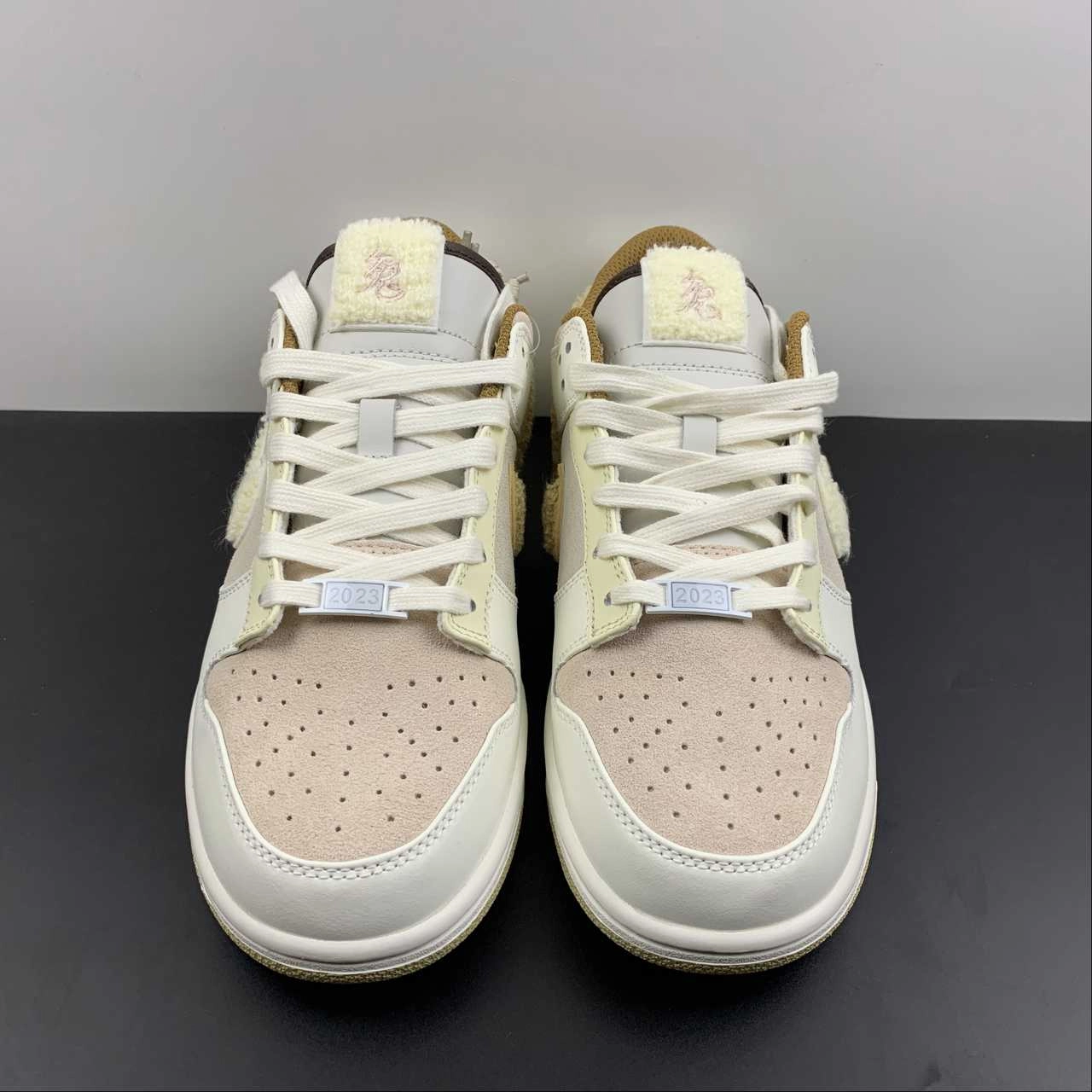 SB Dunk Low Retro PRM Year of the Rabbit Fossil Stone Coconut Milk Sail FD4203-211 Ultimate look Quick Dry Inner Sock