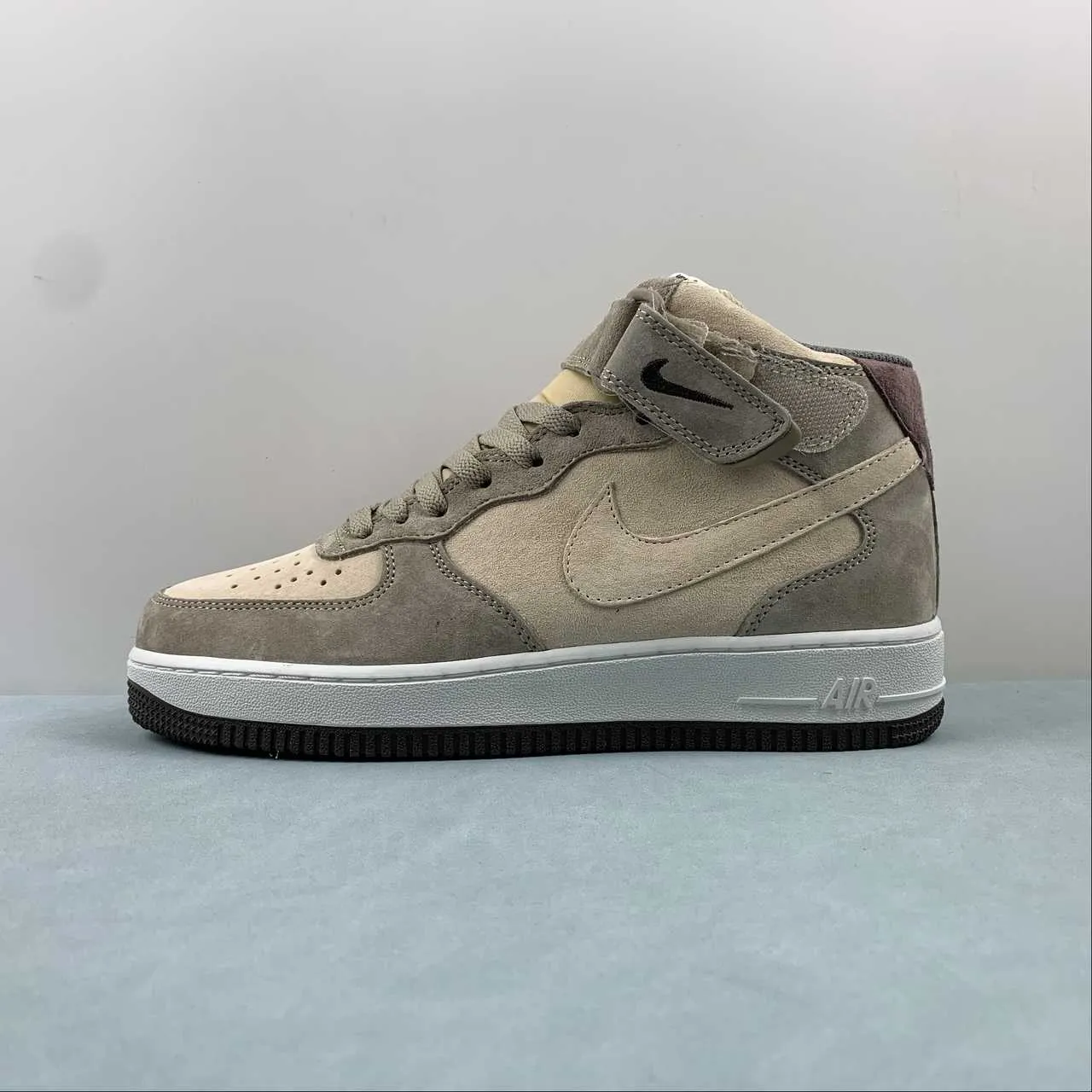 Wind Path Supportive Fit Air Force 1 07 Mid Suede Gray Yellow CG9908-102