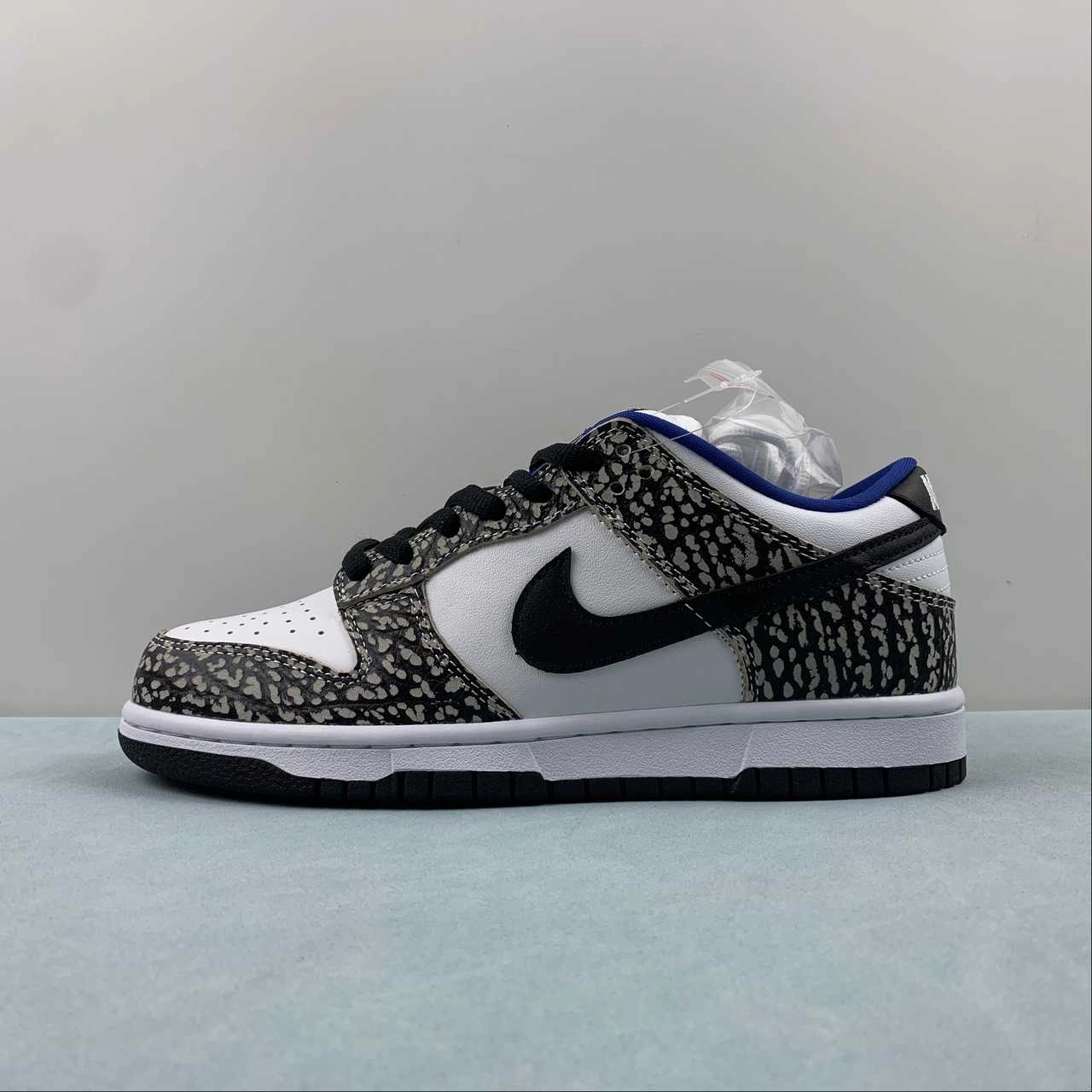 Responsive EVA Supportive Supreme x Dunk Low Pro SB White Black Cement Gray 304292-001