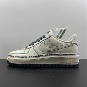 Step Comfort Urban Look Air Force 1 Low x Uninterrupted MORE THAN White Dark Green UI8969-639