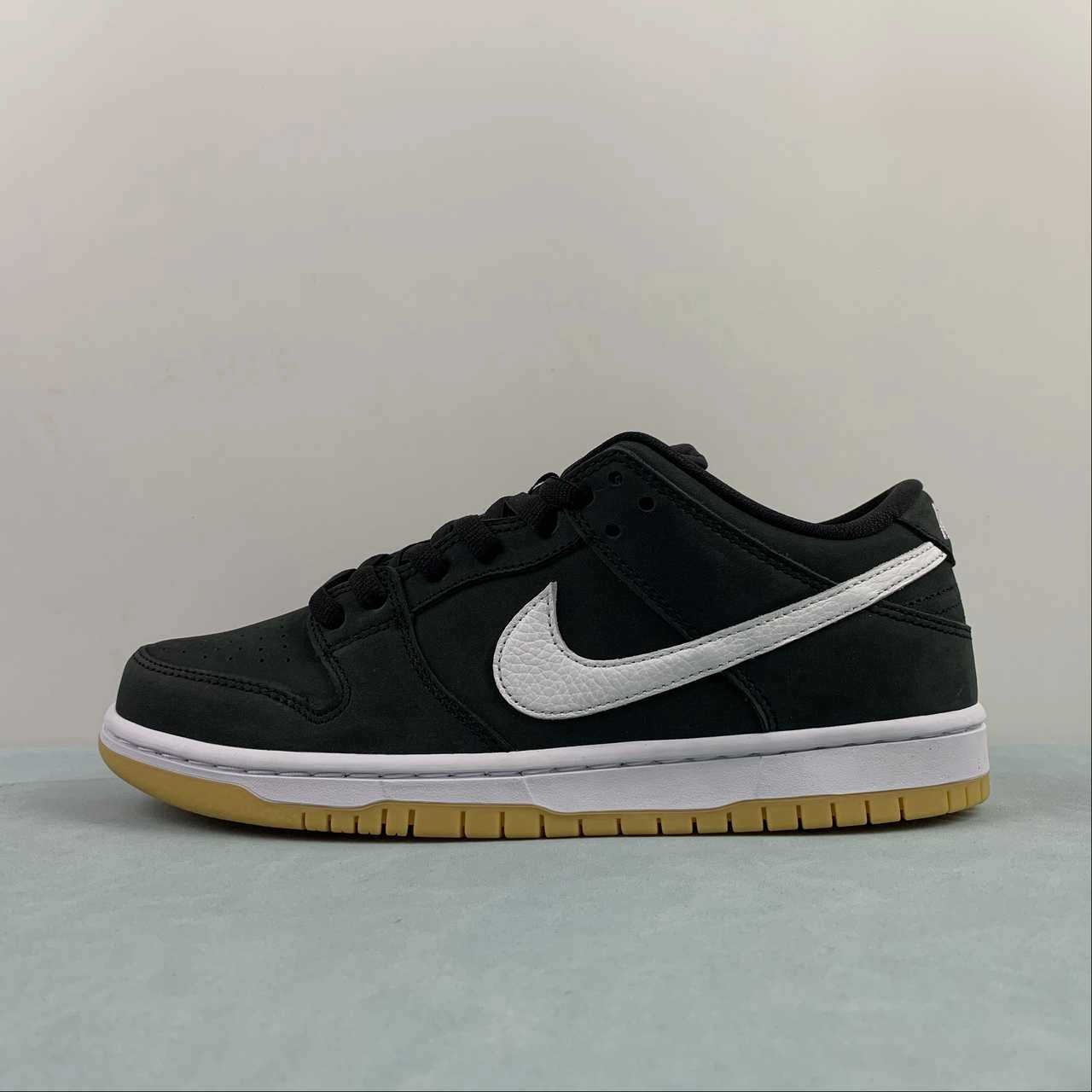 SB Dunk Low Black White Gum Light Brown CD2563-006 Comfort Stretch