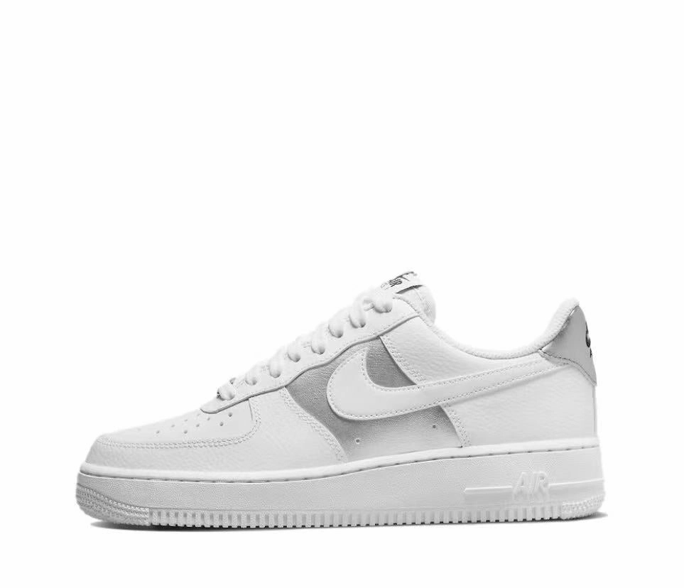 Sculpted wear Air Force 1
