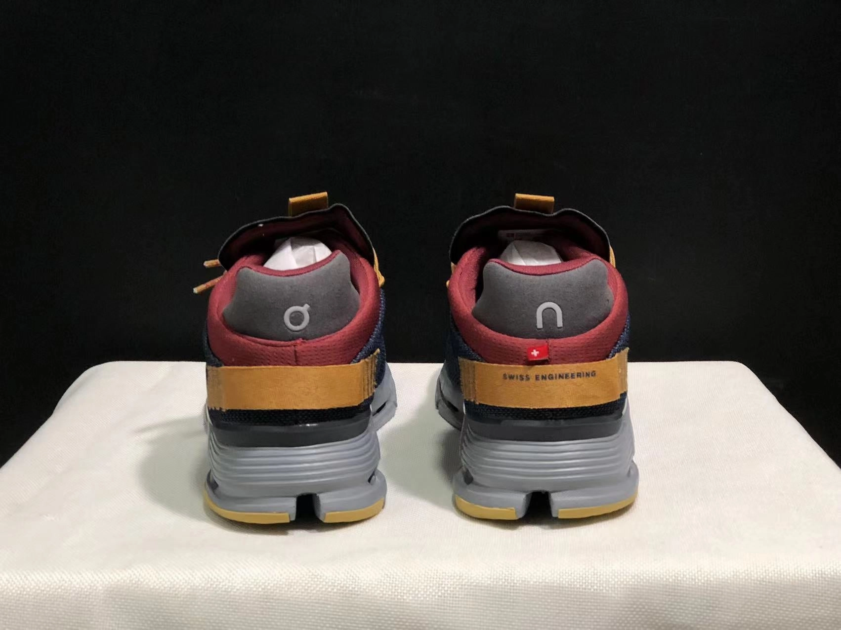 Extra Flex Non Slip Tread Pattern On Cloudnova