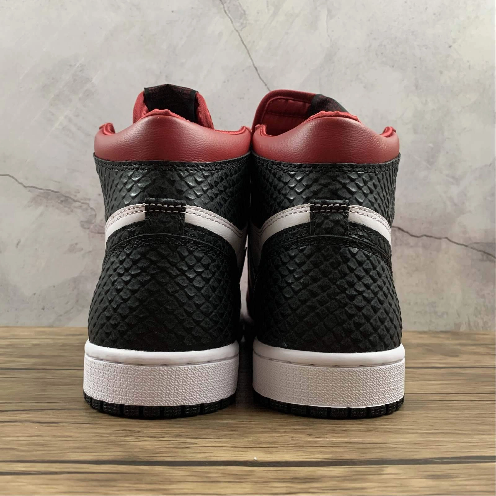 Stylish Wear Air Jordan 1 High OG Gym Red White Black CD0461-601