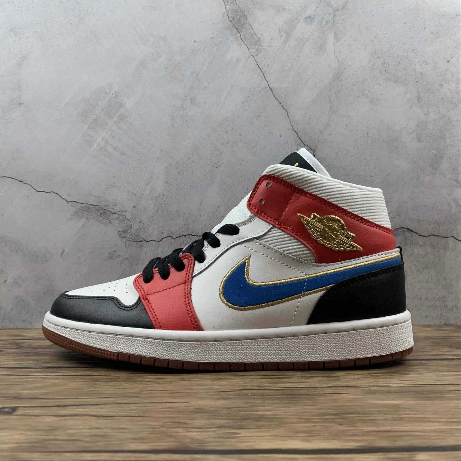 Slip Resistant Tread Pattern Ventilation Panels Air Jordan 1 Mid SE Black White Red-Blue DC1426-100