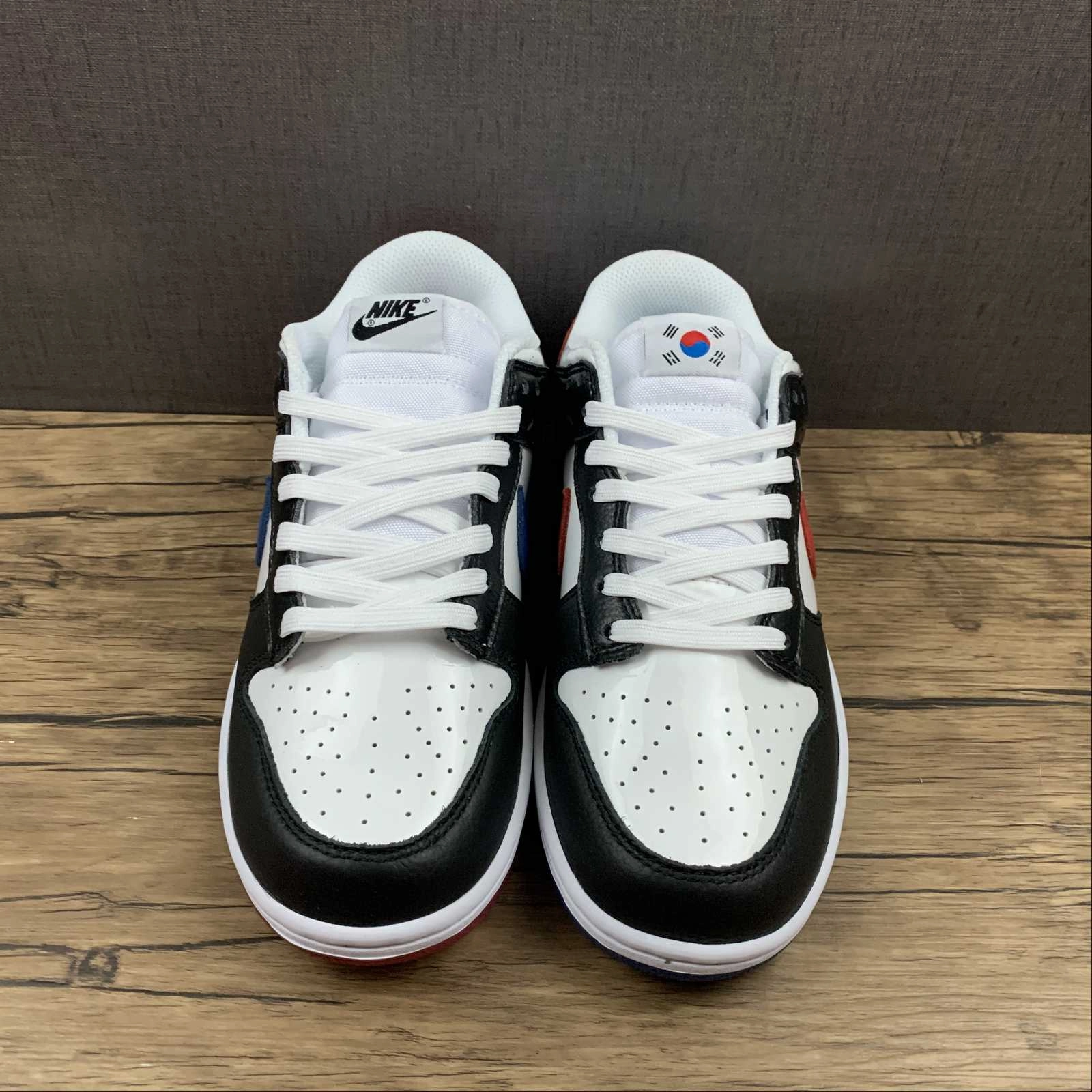 Treaded Sole Hybrid Use SB Dunk Low Seoul Black White Red Blue DM7708-100