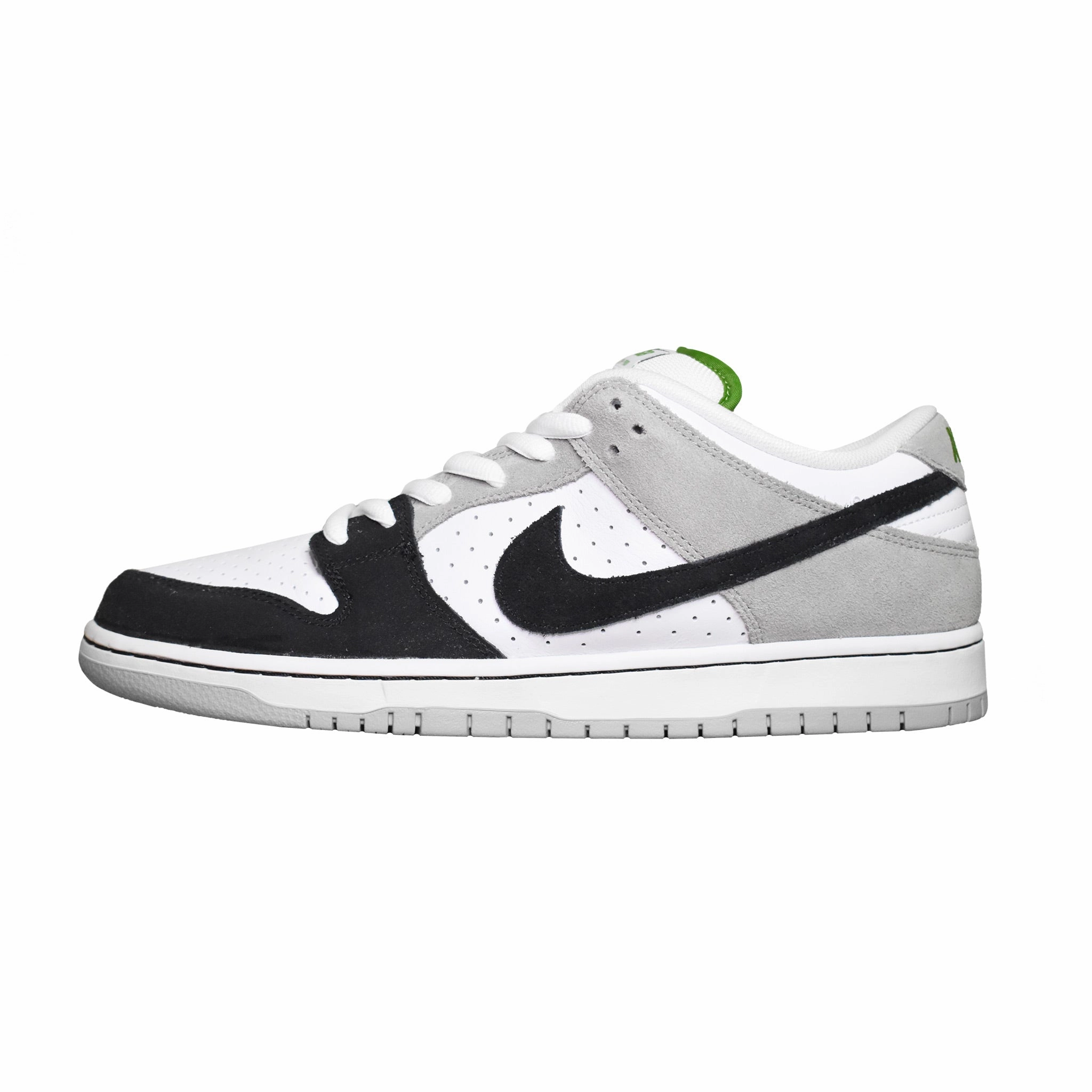 Nike SB Dunk Low - Chlorophyll ventilation channels Street Comfort