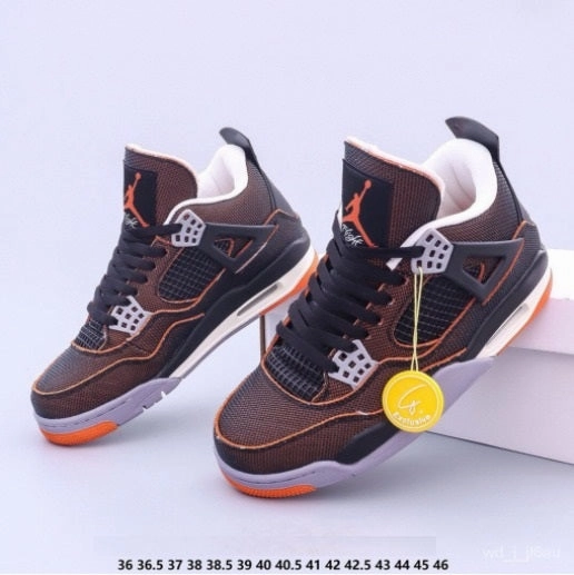 Training Essentials Busy Schedule Air Jordan 4 Retro SE Sail Black Starfish CW7183-100