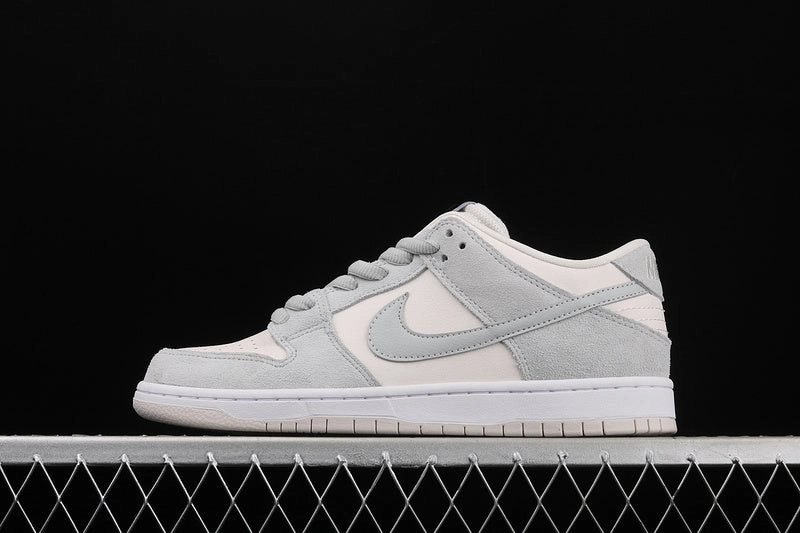 SB Dunk Low TRD Beige White Jade AR0778-006 Balanced Base