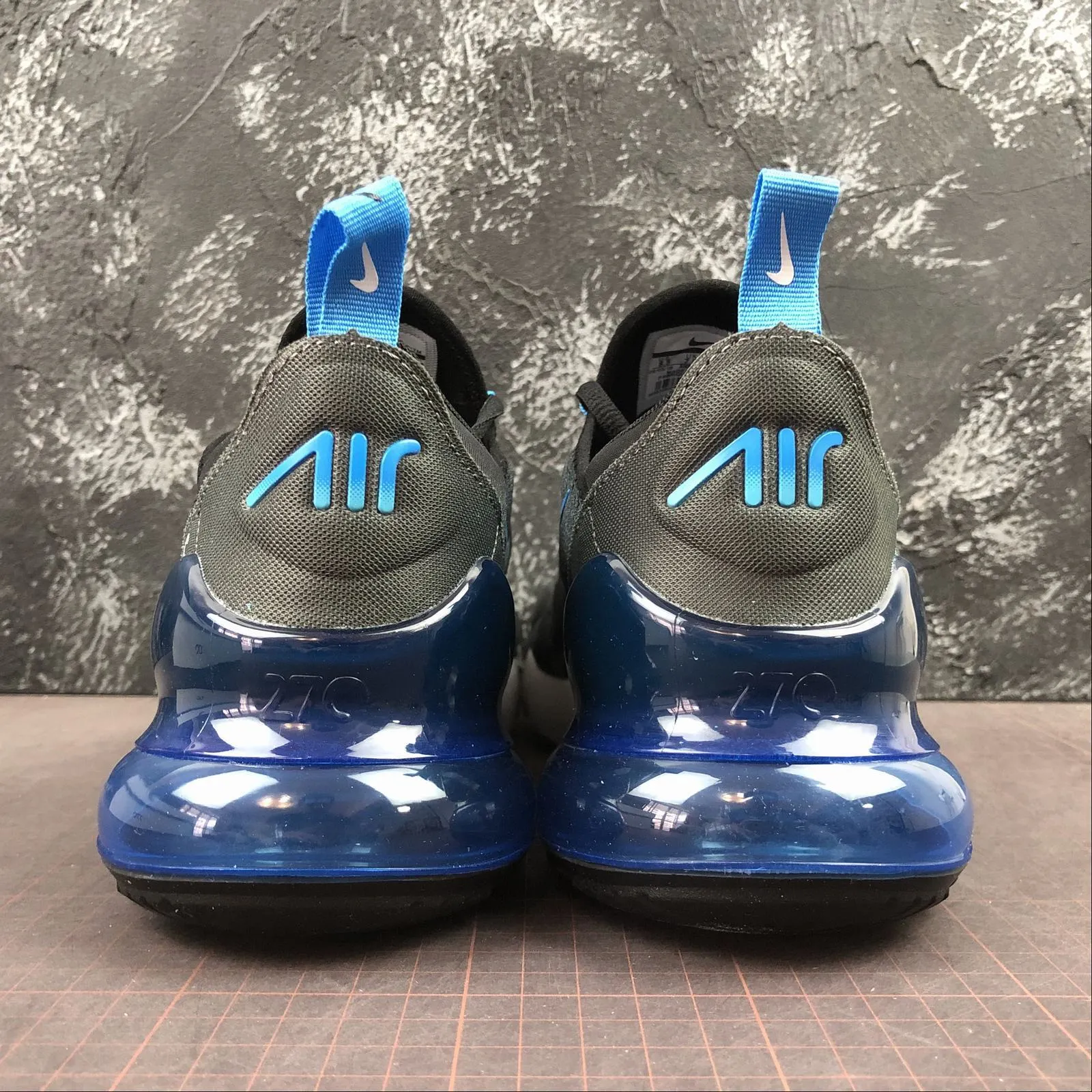 colorful shoe appearance Air Max 270 Black Photo Blue Blue Fury AH8050-019