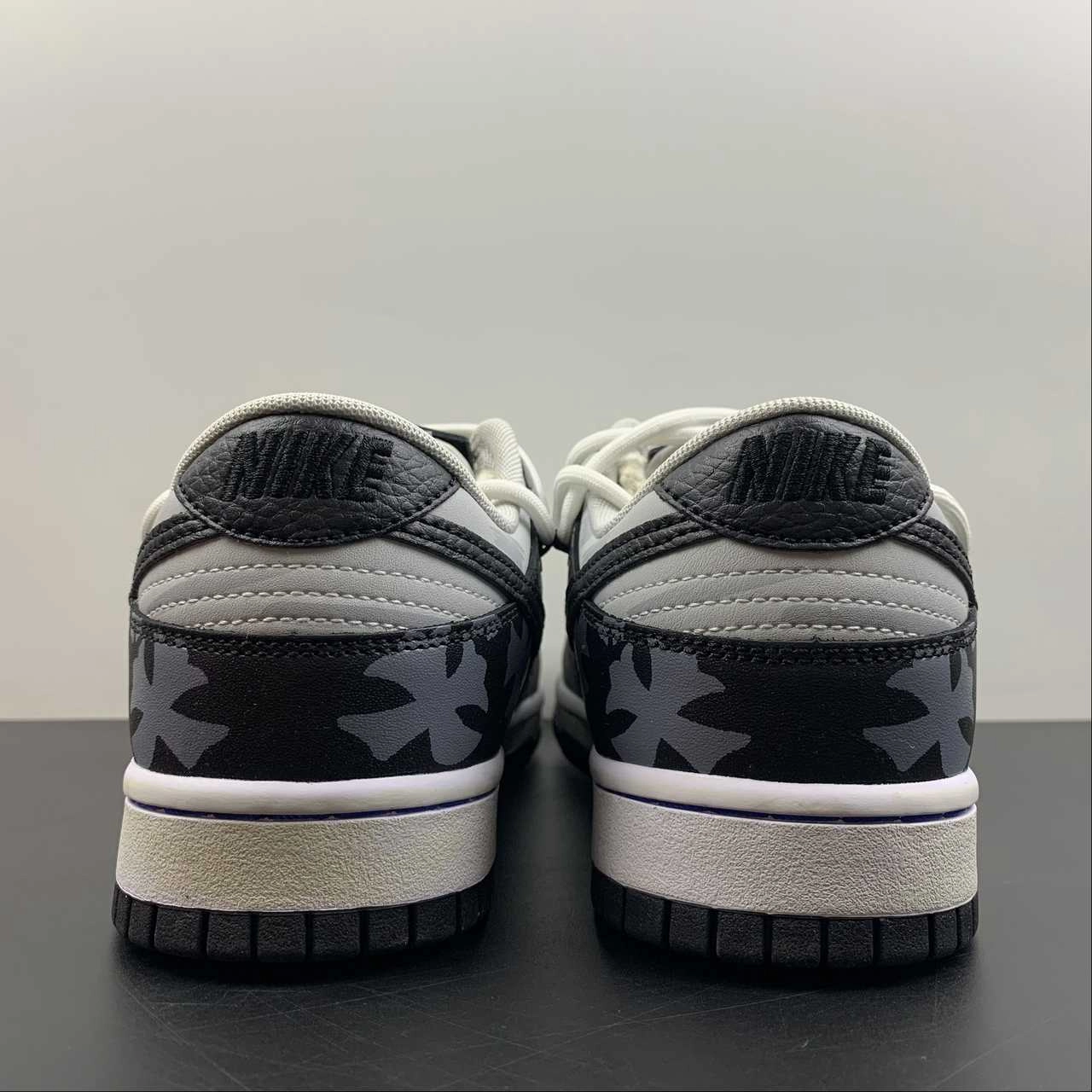 SB Dunk Low Chrome Hearts Customised DD3363-002 Active Feet Lifestyle Mode