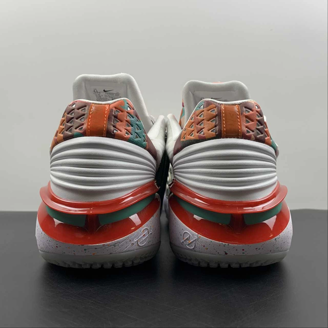 Compact Cushion Support Zone Air Zoom G.T Cut 2 EP Summit White Black-White FD4321-101