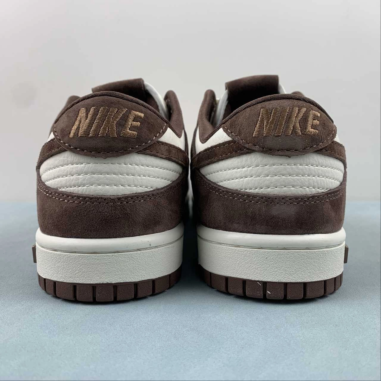 LV x SB Dunk Low Chocolate Off White FC1688-149 Maximum look