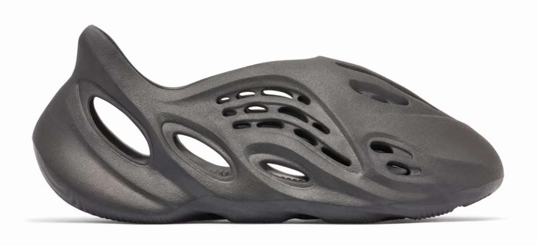 YEEZY FOAM RUNNER ONYX Thong Style