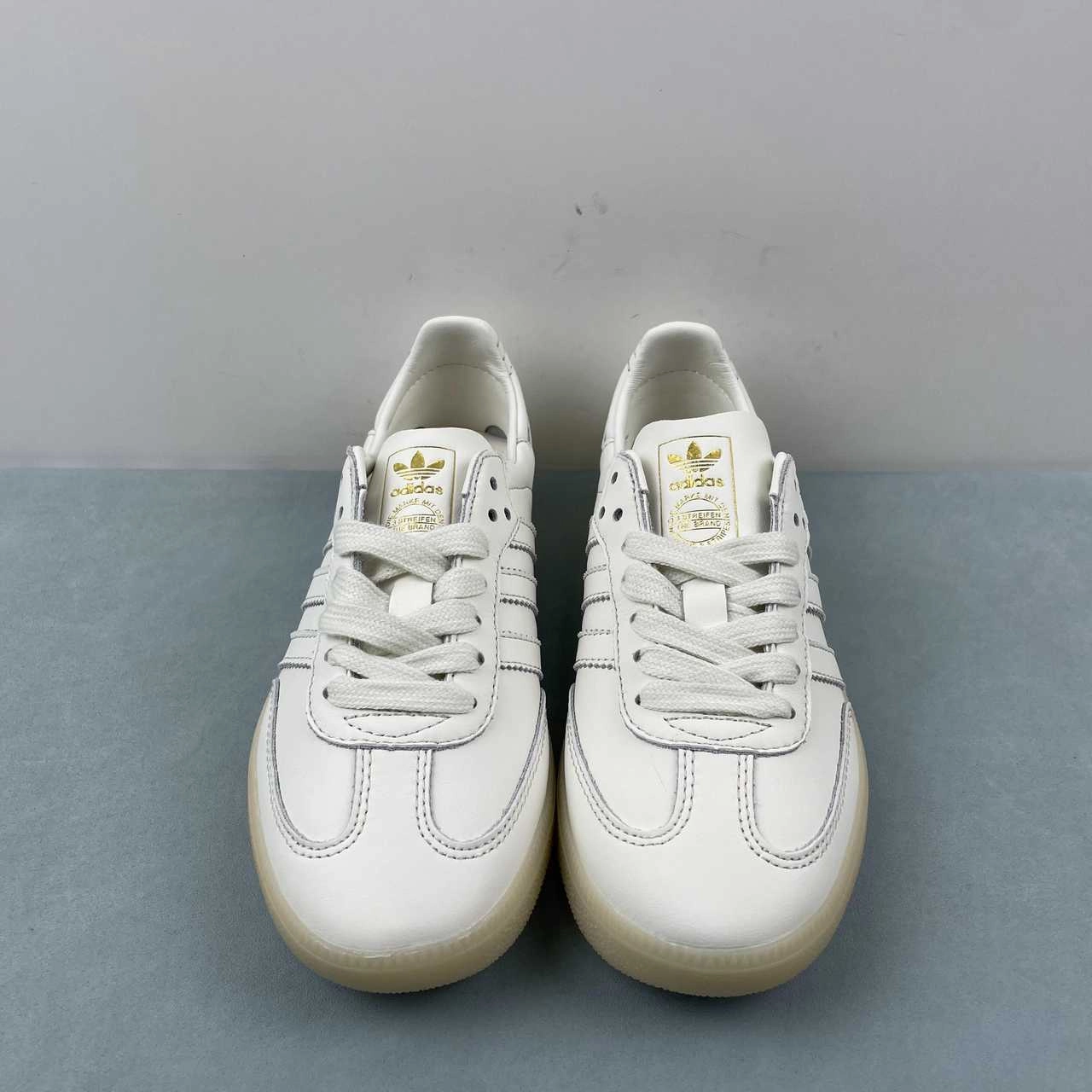 Neutral Look Marathon Day Adidas Samba Decon Ivory Gold Metallic IG6171