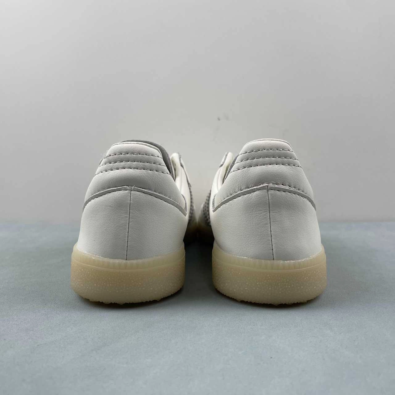 casual outing Adidas Samba Decon Ivory Gold Metallic IG6171