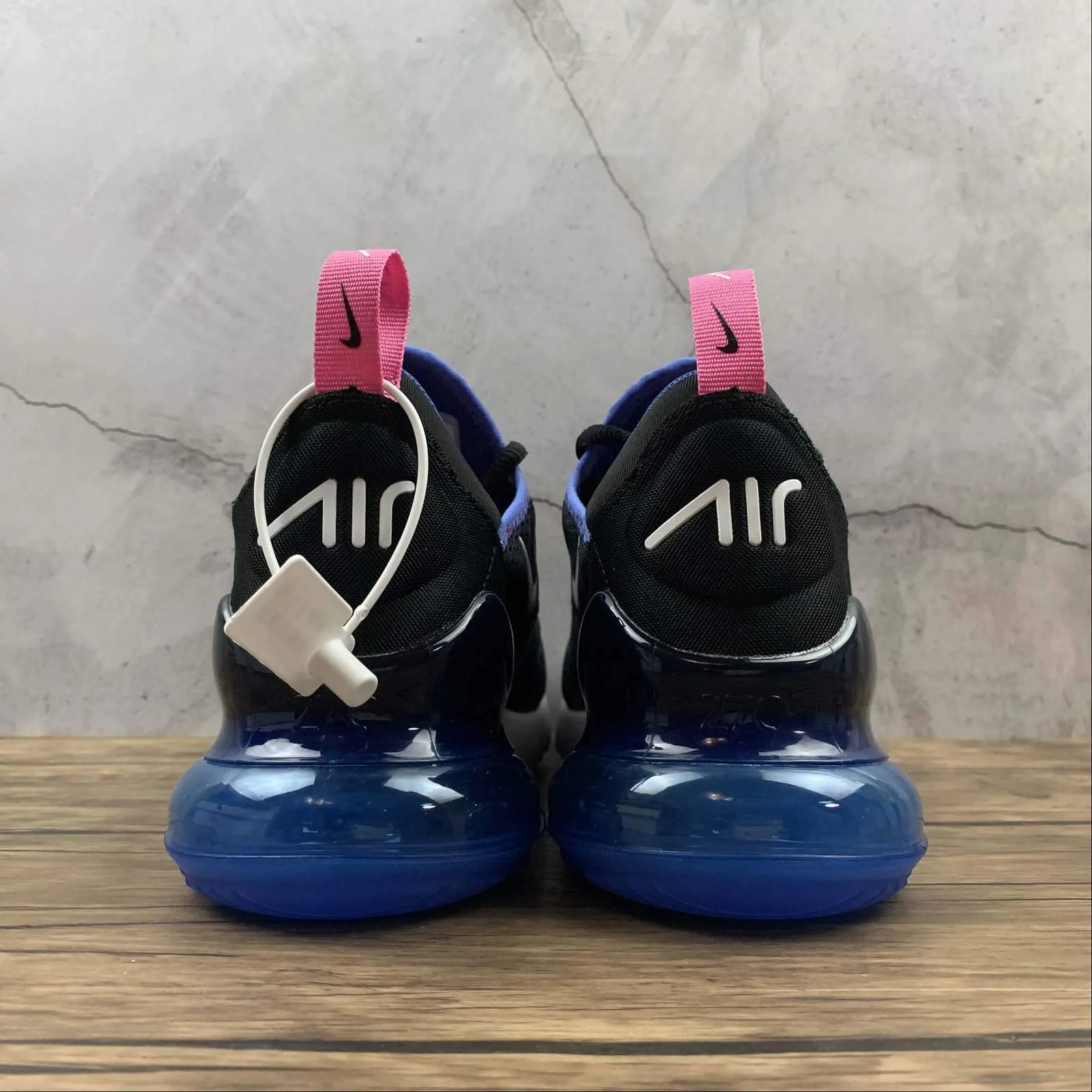 style - conscious shoes foot - power running shoes Air Max 270 Black White Astronomy Blue DC0858-001