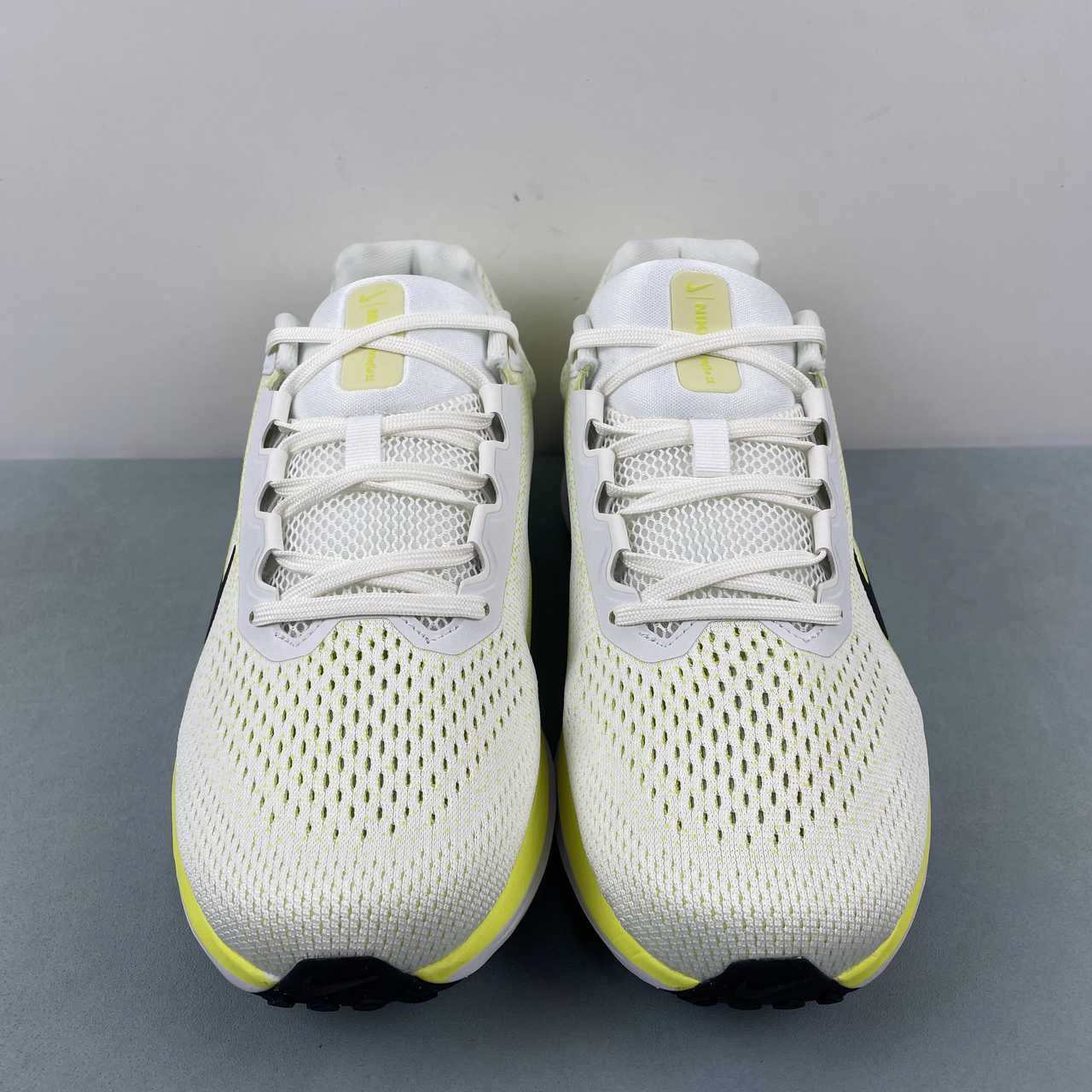 Grip tech Midsoles absorb ground impact to reduce strain Air Winflo 11 White Sail Life Lime FJ9509-101