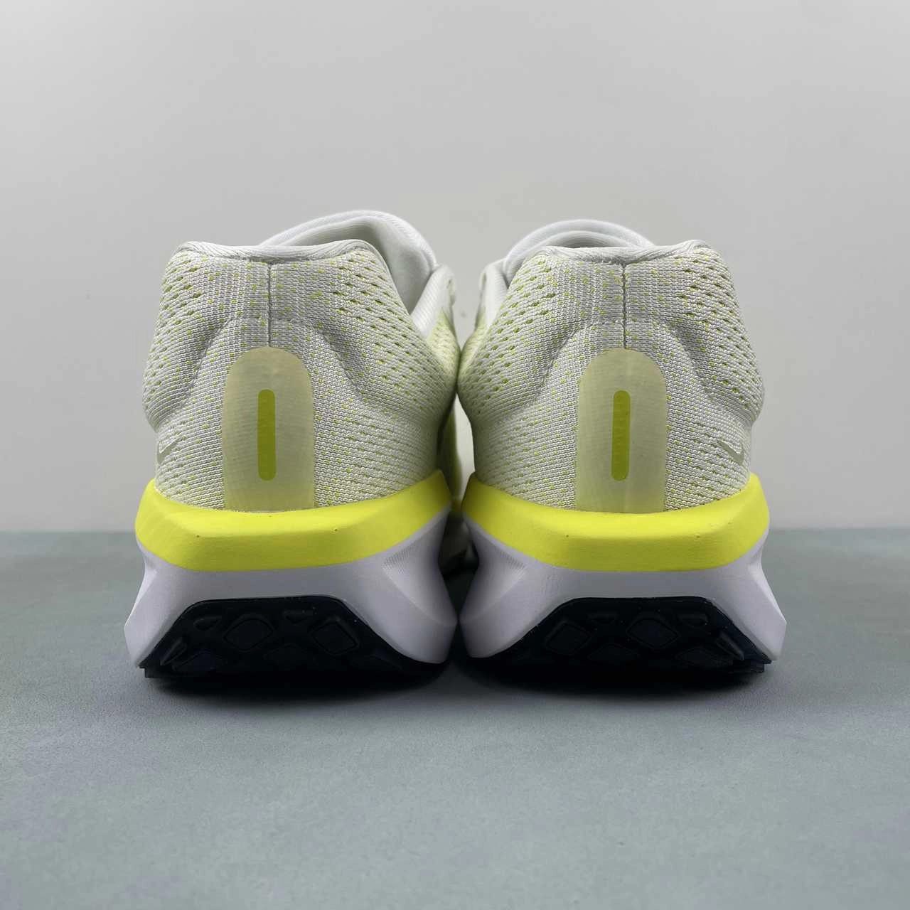 Agility Move Air Winflo 11 White Sail Life Lime FJ9509-101